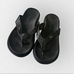 KuaiLu Womens Flip Flops Ladies Yoga Mat Comfortable Sandals/Flip Flops NWOT